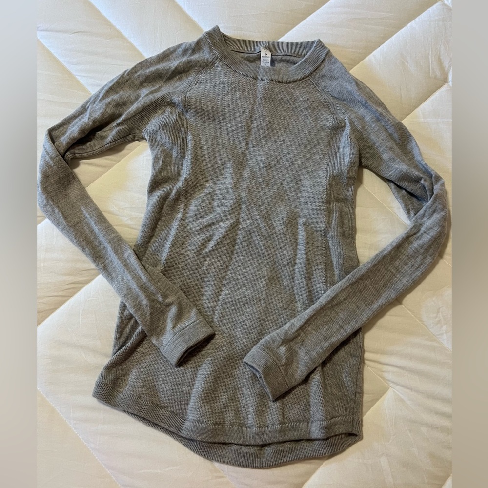 Women’s Lululemon sweater. Size 2.